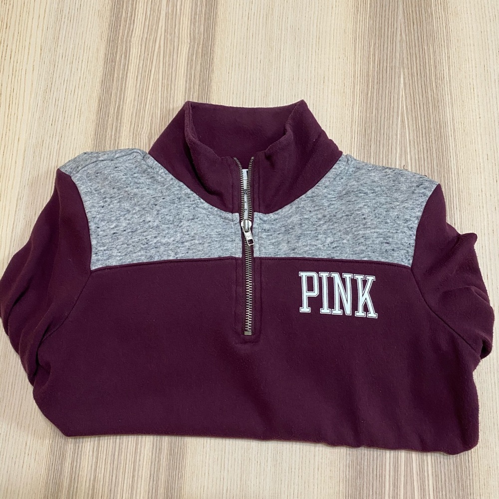 SOLD‼️❤️PINK VICTORIA’S SECRET SWEATER ✨
